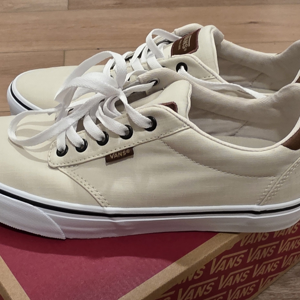 Vans Men's Cream Sneakers